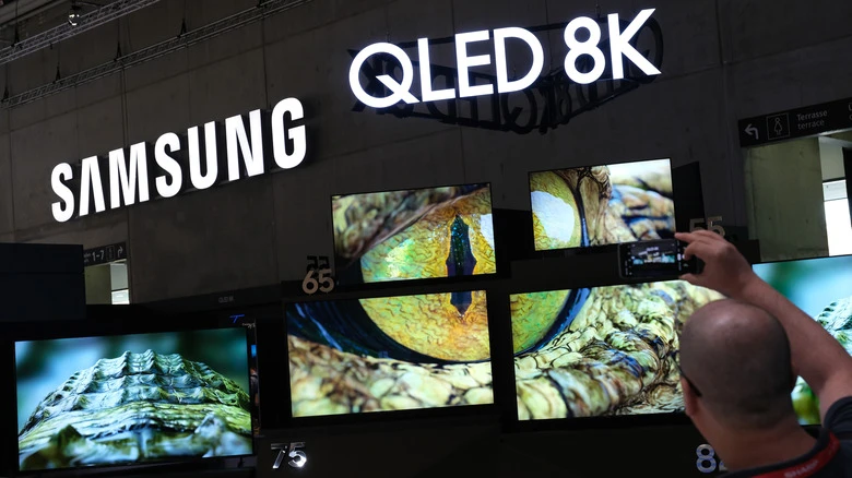 Чому AMOLED екрани не використовують у телевізорах