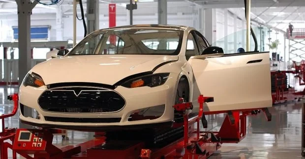 Tesla знесла свою найстарішу фабрику за 46 днів: що буде на її місці тепер